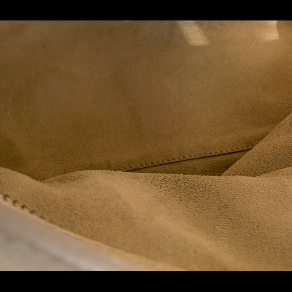 Beautiful Celine luggage tote. - Picture 6 of 7